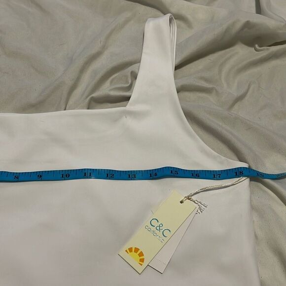 NWT- C&C California- XL. Crop Top - Picture 4 of 7